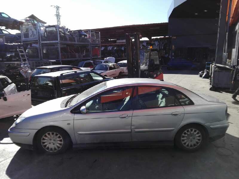 citroen c5 berlina del año 2001