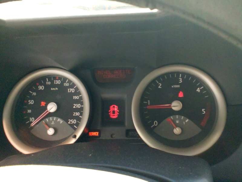 renault megane ii classic berlina del año 2004