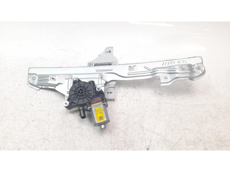 Recambio de elevalunas delantero derecho para hyundai kona 1.0 tgdi cat referencia OEM IAM 82404J9000  