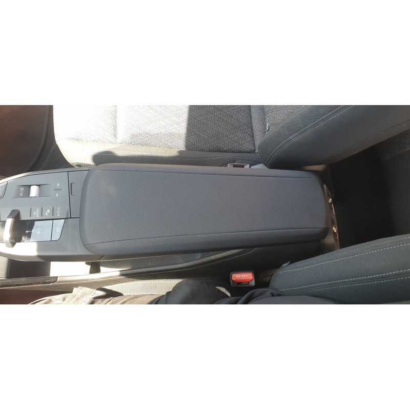 Recambio de apoyabrazos central para bmw serie 2 active tourer (u06) 225 e xdrive referencia OEM IAM 51165A70569  