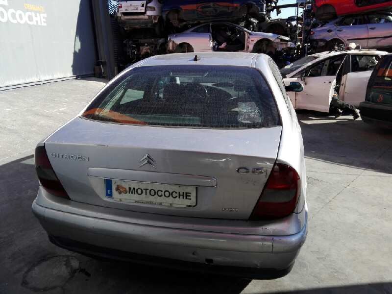 citroen c5 berlina del año 2001