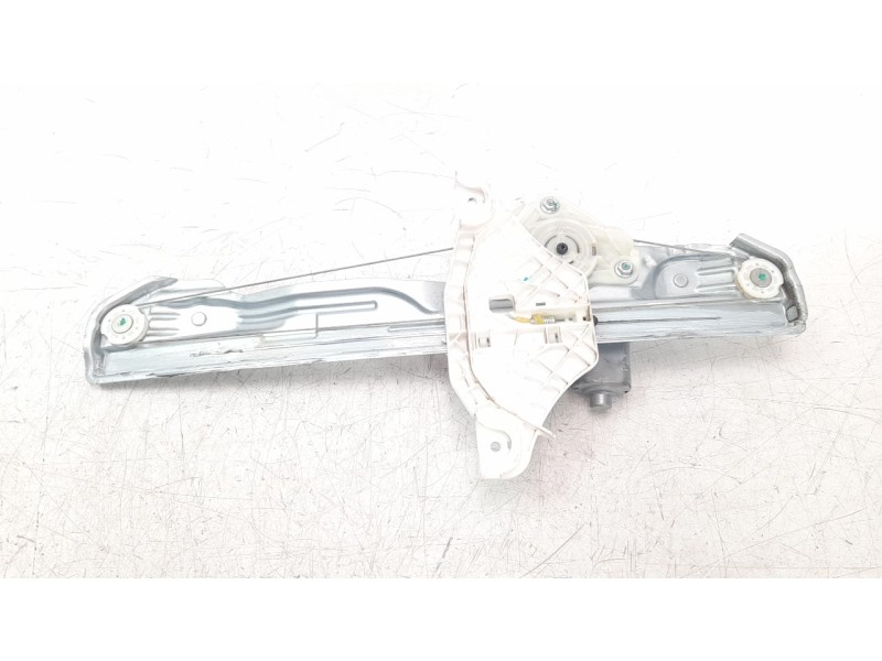 Recambio de elevalunas trasero derecho para hyundai kona 1.0 tgdi cat referencia OEM IAM 83402J9000  
