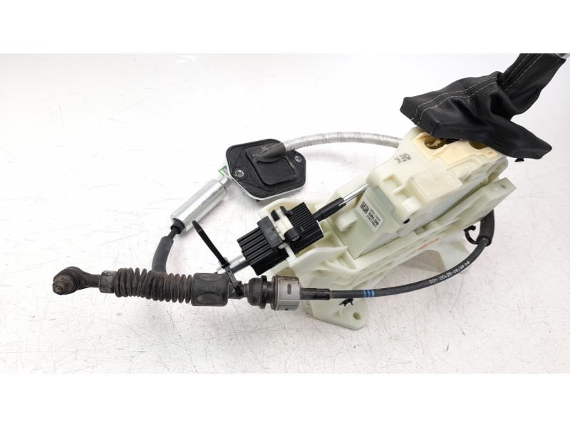 Recambio de palanca cambio para kia niro referencia OEM IAM 46701D4430  