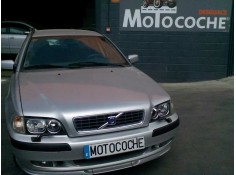 volvo v40 familiar del año 2004 2