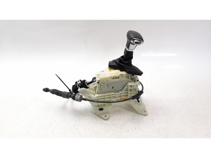 Recambio de palanca cambio para kia niro referencia OEM IAM 46701D4430  