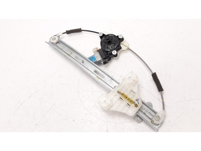 Recambio de elevalunas trasero derecho para hyundai i20 1.2 16v cat referencia OEM IAM 83402C7010  