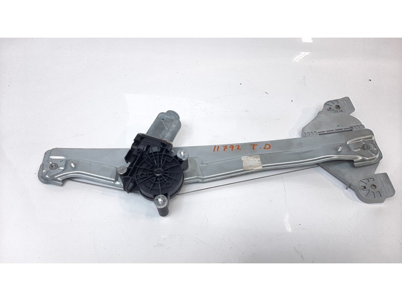 Recambio de elevalunas trasero derecho para hyundai tucson (nx) maxx silver 2wd referencia OEM IAM 83404N7000  