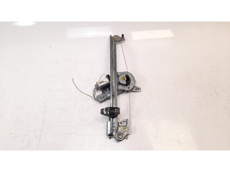 Recambio de elevalunas delantero derecho para citroen c3 1.4 hdi referencia OEM IAM 9222AP 106072417 111330