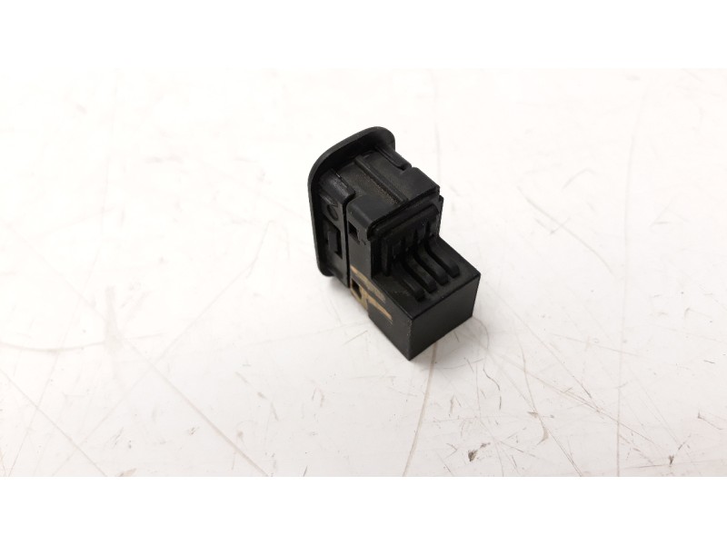 Recambio de interruptor para volkswagen golf vii sportsvan 2.0 tdi referencia OEM IAM 5G0962109  