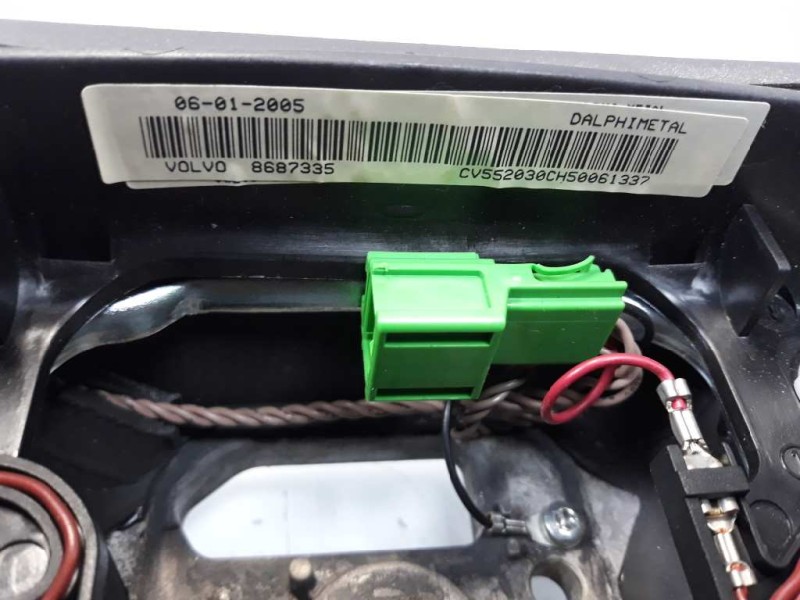 Recambio de volante para volvo v50 familiar 2.0 d kinetic referencia OEM IAM 8687335  
