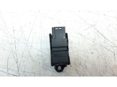 Recambio de mando elevalunas trasero izquierdo para land rover range rover evoque 2.0 td4 cat referencia OEM IAM GJ3214717AA   2