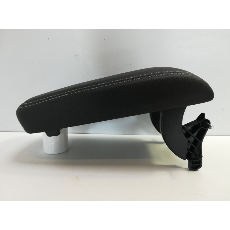 Recambio de apoyabrazos central para mercedes-benz clase cla (w117) cla 200 cdi (117.308) referencia OEM IAM A2466805302 1246042