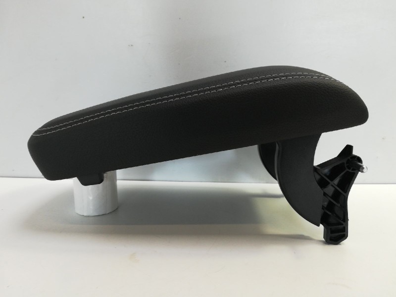 Recambio de apoyabrazos central para mercedes-benz clase cla (w117) cla 200 cdi (117.308) referencia OEM IAM A2466805302 1246042