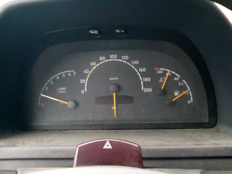 mercedes-benz vito (w638) caja cerrada del año 2002