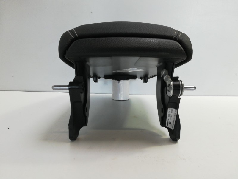 Recambio de apoyabrazos central para mercedes-benz clase cla (w117) cla 200 cdi (117.308) referencia OEM IAM A2466805302 1246042