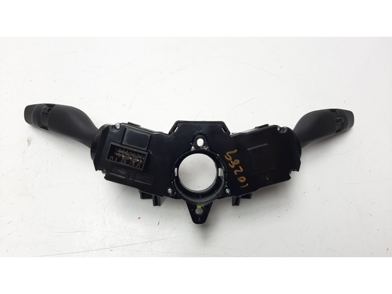 Recambio de mando multifuncion para hyundai i20 1.2 16v cat referencia OEM IAM 299141431  