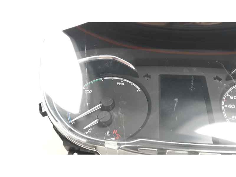 Recambio de cuadro instrumentos para toyota yaris hybrid active referencia OEM IAM 83800F5441  
