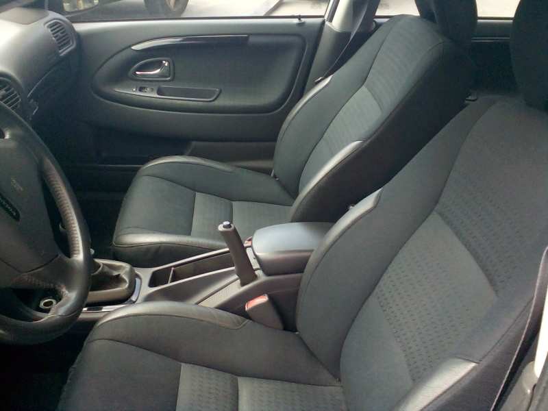 volvo v40 familiar del año 2004