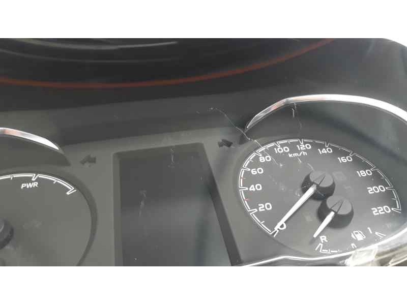 Recambio de cuadro instrumentos para toyota yaris hybrid active referencia OEM IAM 83800F5441  