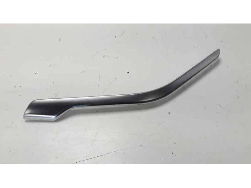 Recambio de moldura para mercedes-benz clase cla (w117) cla 200 cdi (117.308) referencia OEM IAM A1767301222  
