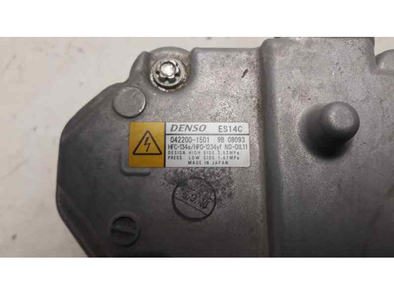 Recambio de compresor aire acondicionado para toyota yaris hybrid active referencia OEM IAM 0422001501  
