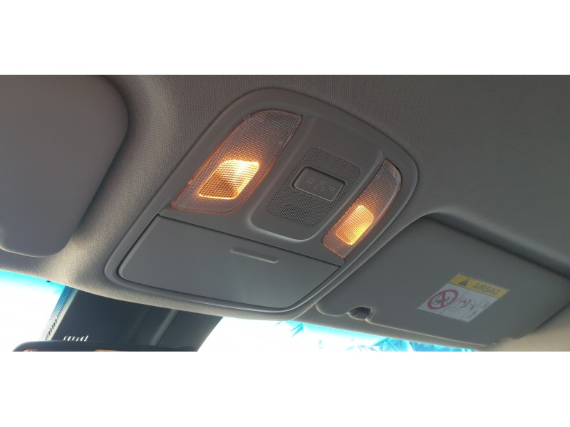 Recambio de luz interior para kia niro referencia OEM IAM 92800D90XX  