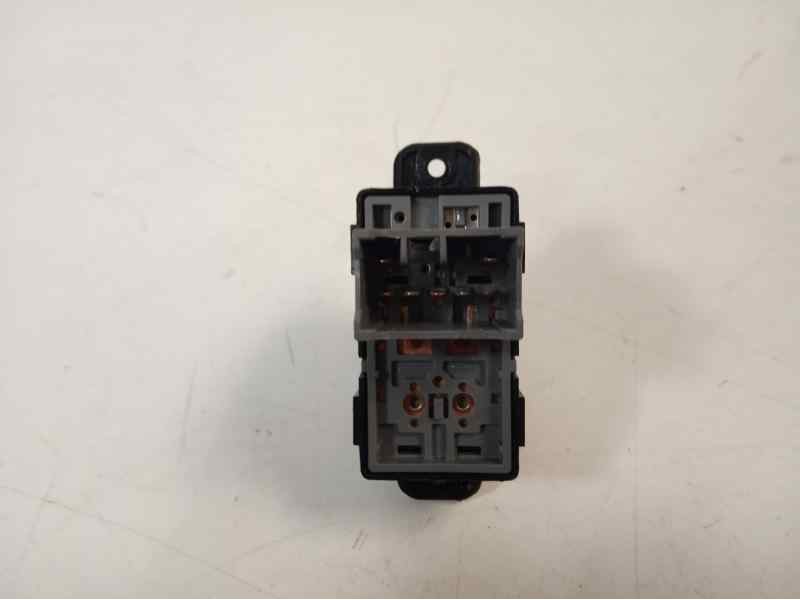 Recambio de mando elevalunas trasero izquierdo para hyundai i20 1.2 16v cat referencia OEM IAM 93580C7020  