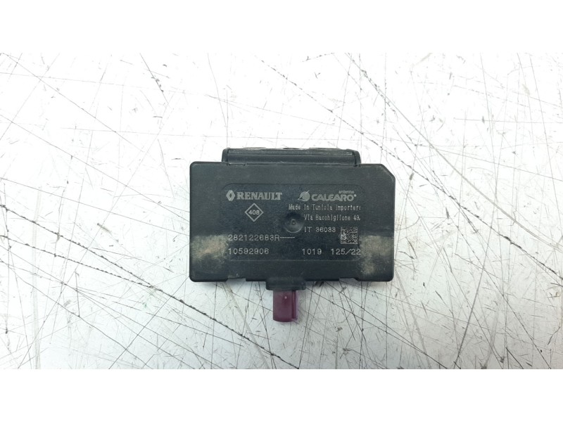 Recambio de antena para dacia sandero 0.9 tce cat referencia OEM IAM 282122683R  