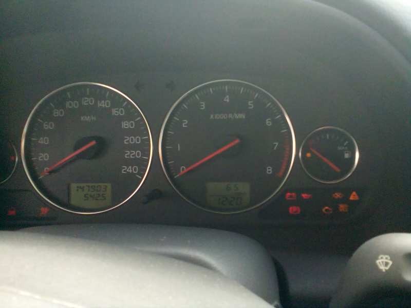 volvo v40 familiar del año 2004