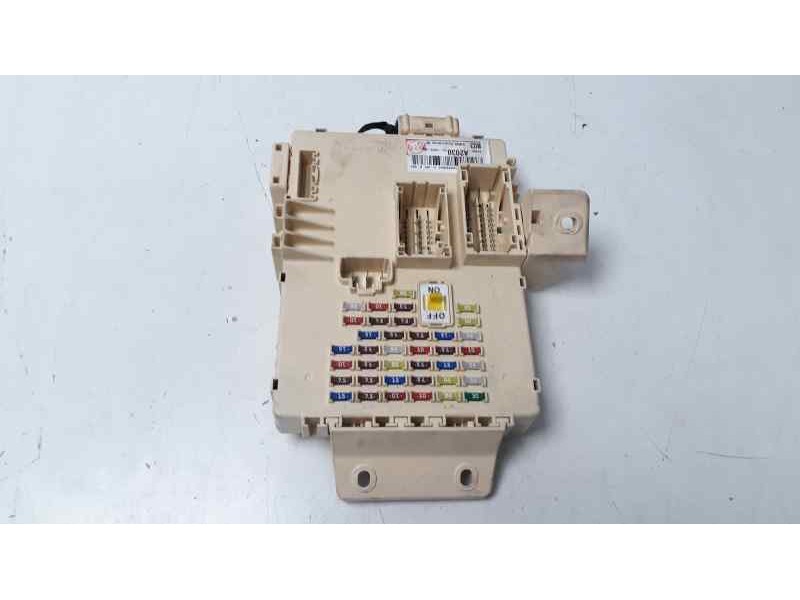 Recambio de caja reles / fusibles para kia cee´d drive referencia OEM IAM 91950A2030  