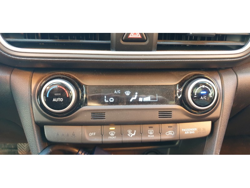 Recambio de mando climatizador para hyundai kona 1.0 tgdi cat referencia OEM IAM 97250J9371  