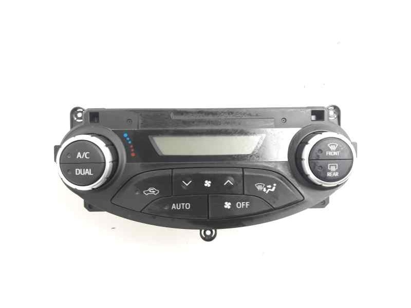 Recambio de mando climatizador para toyota yaris hybrid active referencia OEM IAM 559000D800  