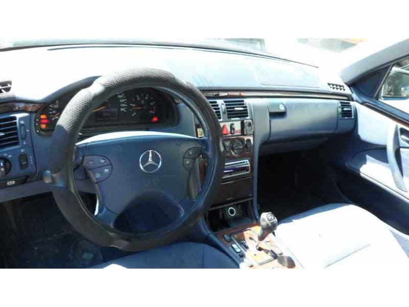 mercedes-benz clase e (w210) berlina diesel del año 2000