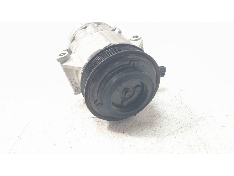 Recambio de compresor aire acondicionado para hyundai tucson (nx) maxx silver 2wd referencia OEM IAM 97701N7250  