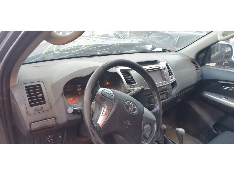 toyota hilux (kun) del año 2015