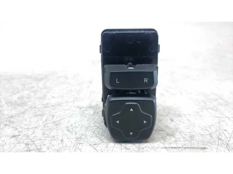 Recambio de mando retrovisor para hyundai kona 1.0 tgdi cat referencia OEM IAM 3K548A1000  