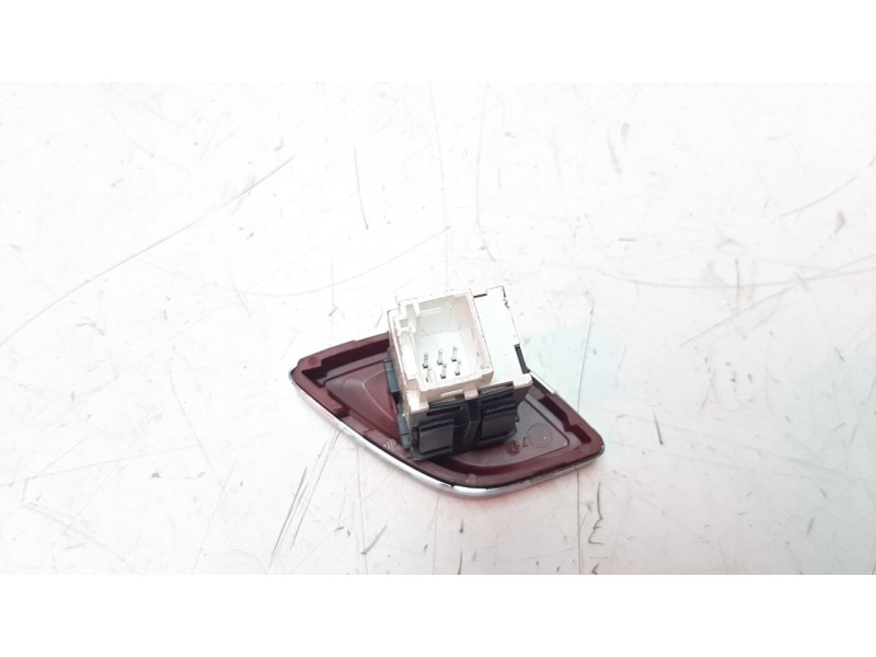 Recambio de warning para citroen ds3 1.6 hdi fap referencia OEM IAM 966696616KR  
