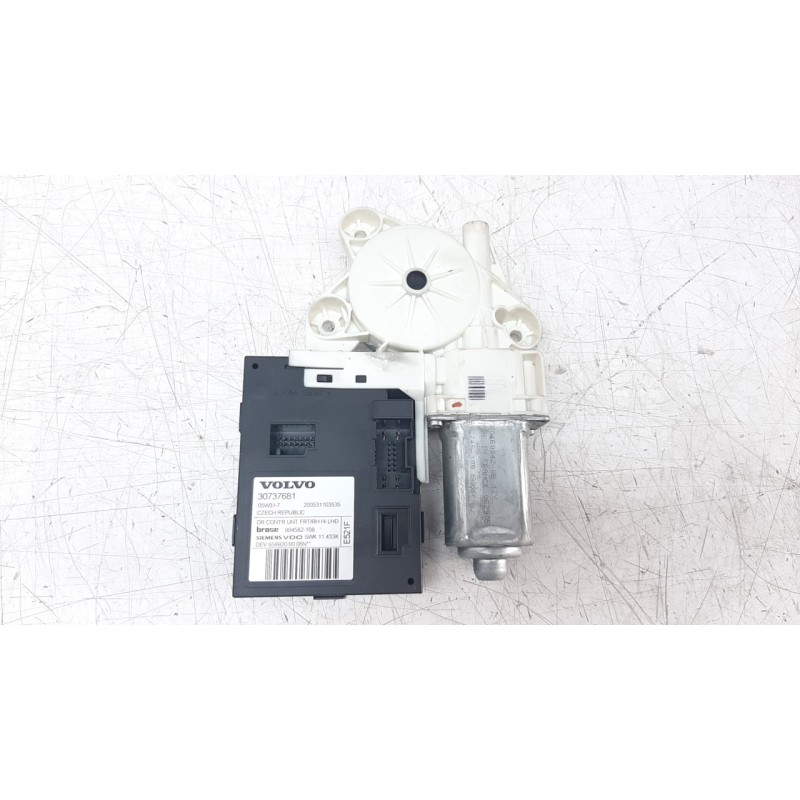 Recambio de motor elevalunas delantero derecho para volvo v50 familiar 1.6 diesel cat referencia OEM IAM 30737681  