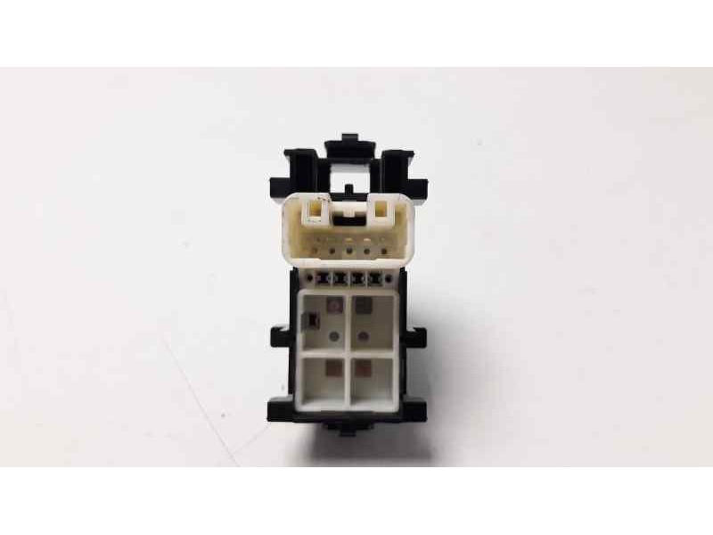 Recambio de mando elevalunas trasero derecho para toyota yaris hybrid active referencia OEM IAM 8481052030 IAF810068HQ EWSTY005