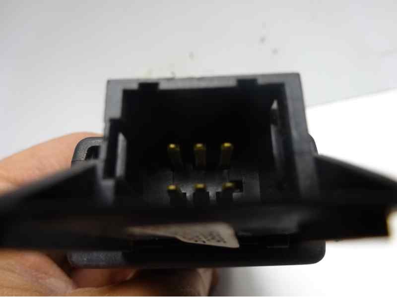 Recambio de mando multifuncion para renault clio ii fase ii (b/cb0) authentique referencia OEM IAM 8200058695  