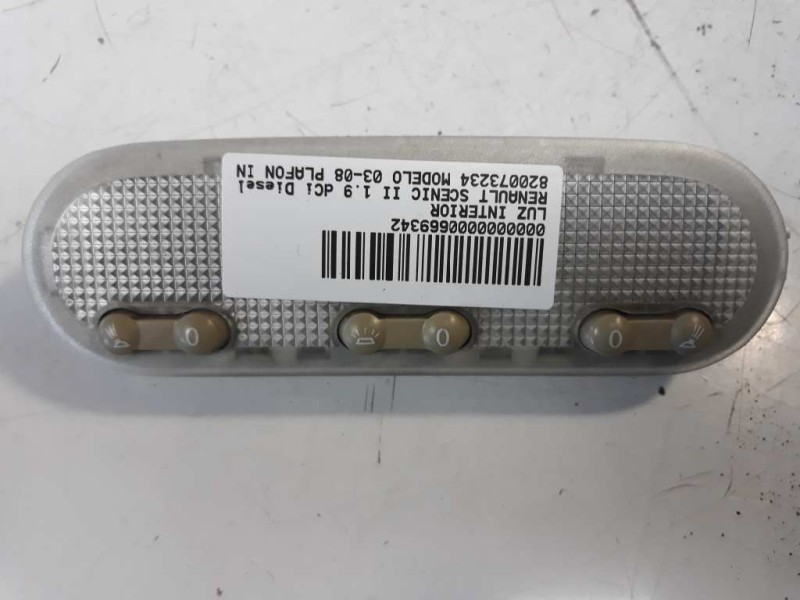 Recambio de luz interior para renault scenic ii 1.9 dci diesel referencia OEM IAM 820073234  