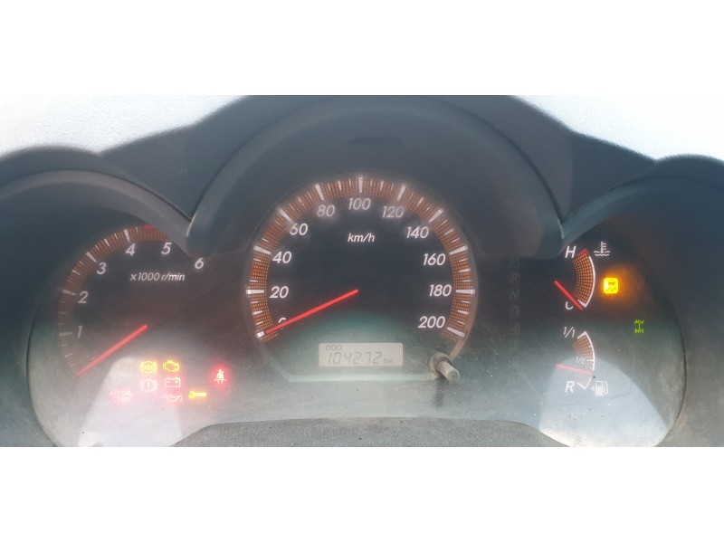 toyota hilux (kun) del año 2015