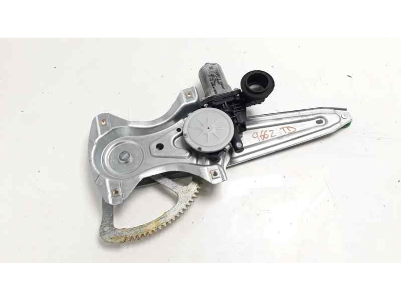 Recambio de elevalunas trasero derecho para toyota yaris hybrid active referencia OEM IAM 857200D120  