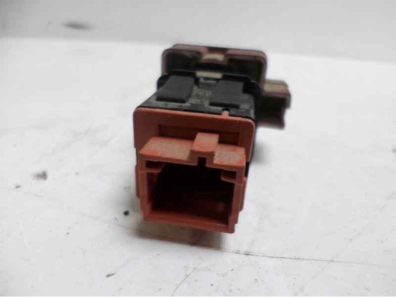 Recambio de warning para citroen c4 berlina exclusive referencia OEM IAM 96480877  