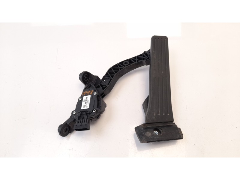 Recambio de potenciometro pedal para hyundai i30 (gd) 1.4 crdi cat referencia OEM IAM 327003XXXX  