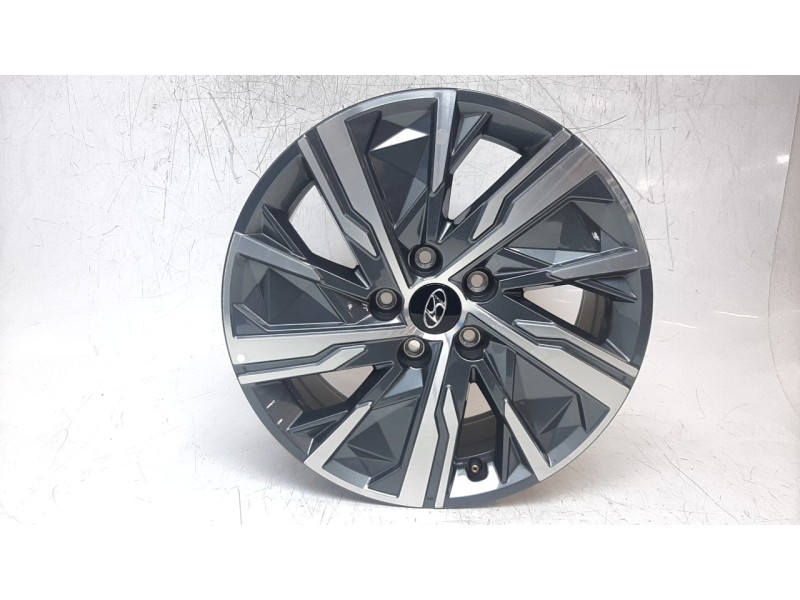 Recambio de llanta para hyundai tucson (nx) maxx silver 2wd referencia OEM IAM 52910N7160  