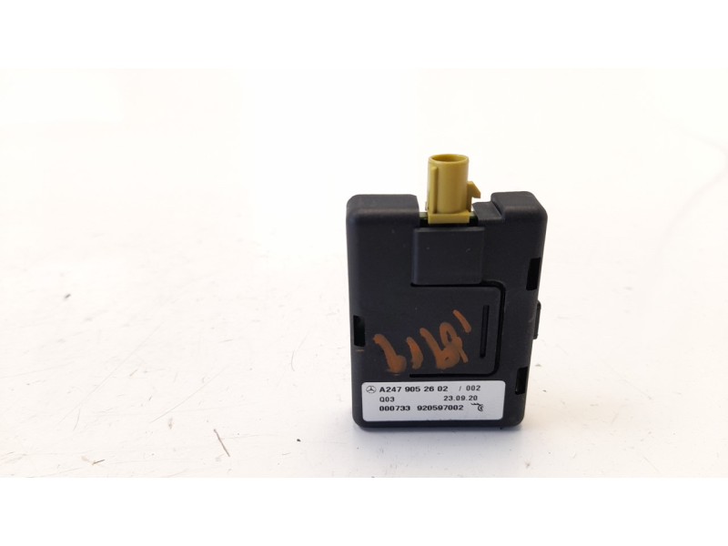 Recambio de antena para mercedes-benz clase gla (bm 247) 1.3 cat referencia OEM IAM A2479052602  