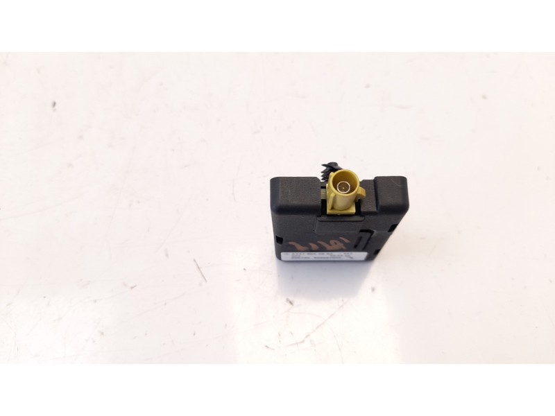 Recambio de antena para mercedes-benz clase gla (bm 247) 1.3 cat referencia OEM IAM A2479052602  