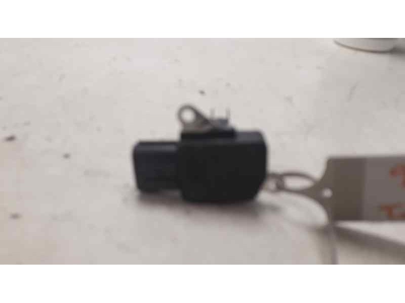 Recambio de caudalimetro para toyota yaris hybrid active referencia OEM IAM 222040V020  