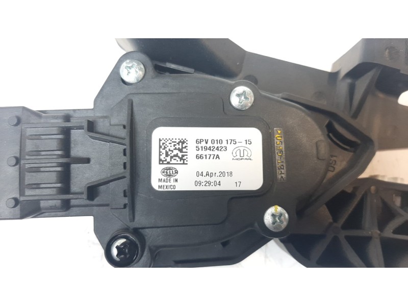 Recambio de potenciometro pedal para jeep compass ii 2.0 m-jet cat referencia OEM IAM 51942423 6PV010175 